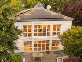 Hauptbild Freistehendes Einfamilienhaus in Darmstadt-Eberstadt - massiv, modernisiert, energieeffizient